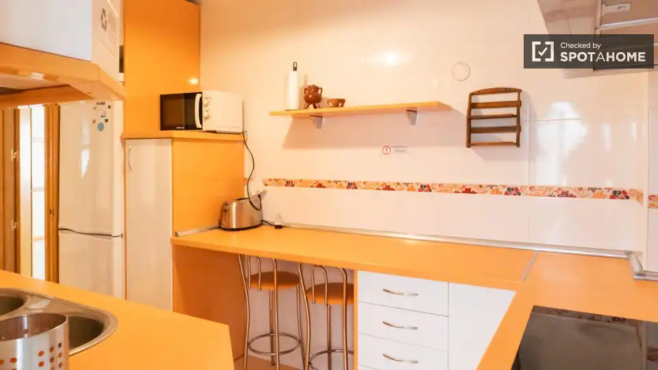 Kitchen of Flat for rent in Madrid  with Air Conditioner, Heating and Furnished