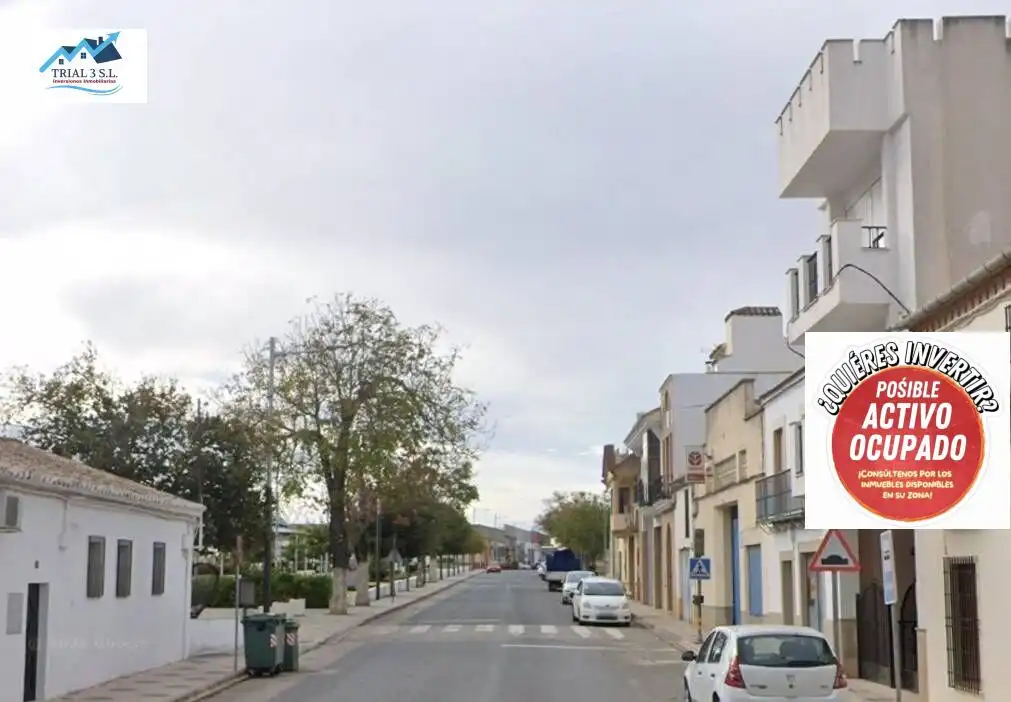 Außenansicht von Garage zum Verkauf in Arjona