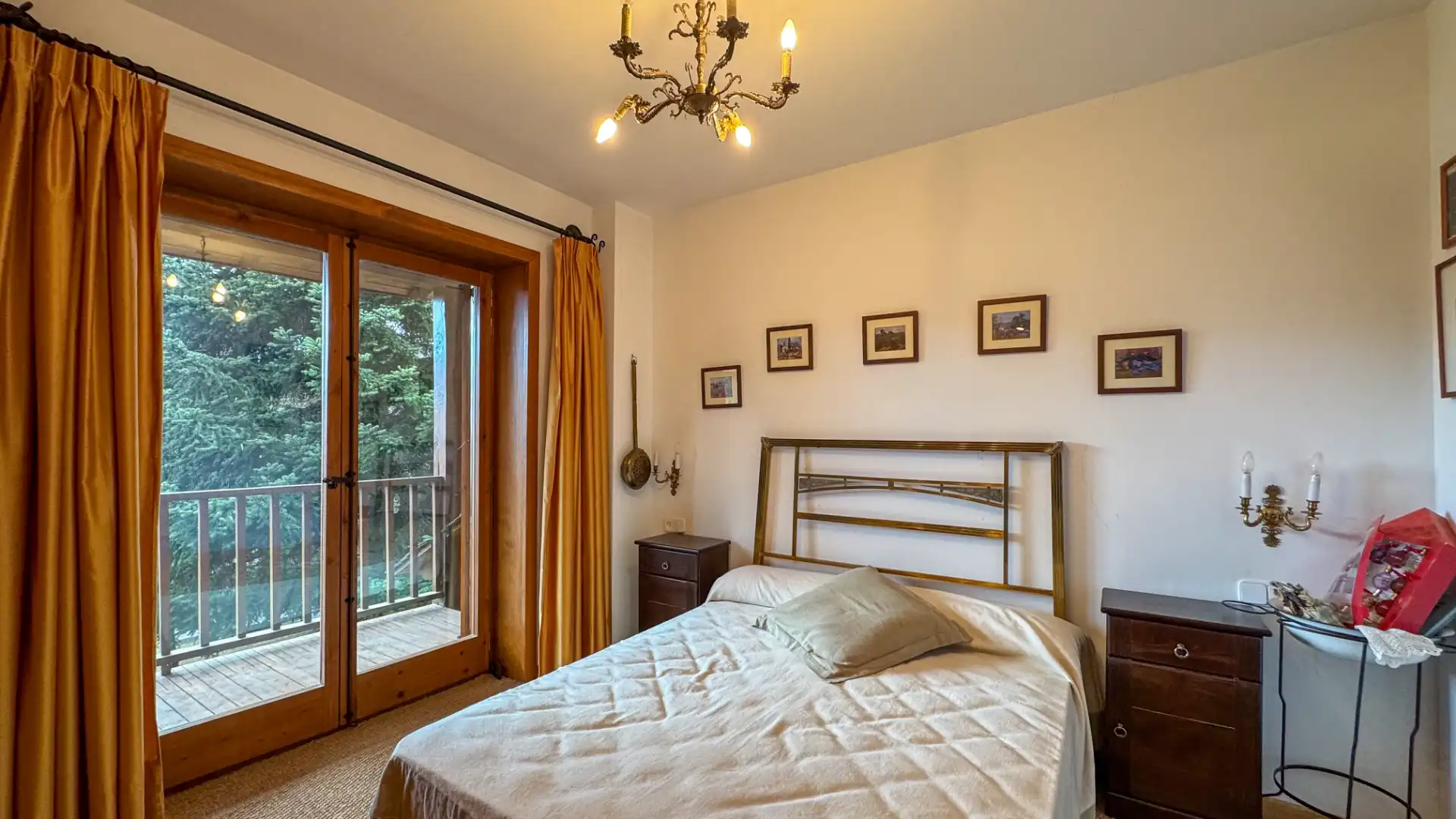 Adosado con terraza en venta en Plaça de l'Escola 22, imagen 12