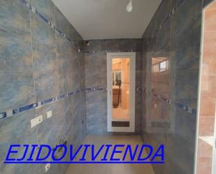 Bathroom of Flat for sale in Roquetas de Mar