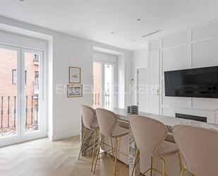 Dining room of Apartment to rent in  Madrid Capital  with Air Conditioner, Heating and Furnished