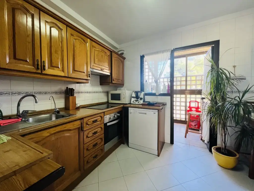 Cocina de Apartamento de alquiler en Calvià con Aire acondicionado, Terraza y Piscina