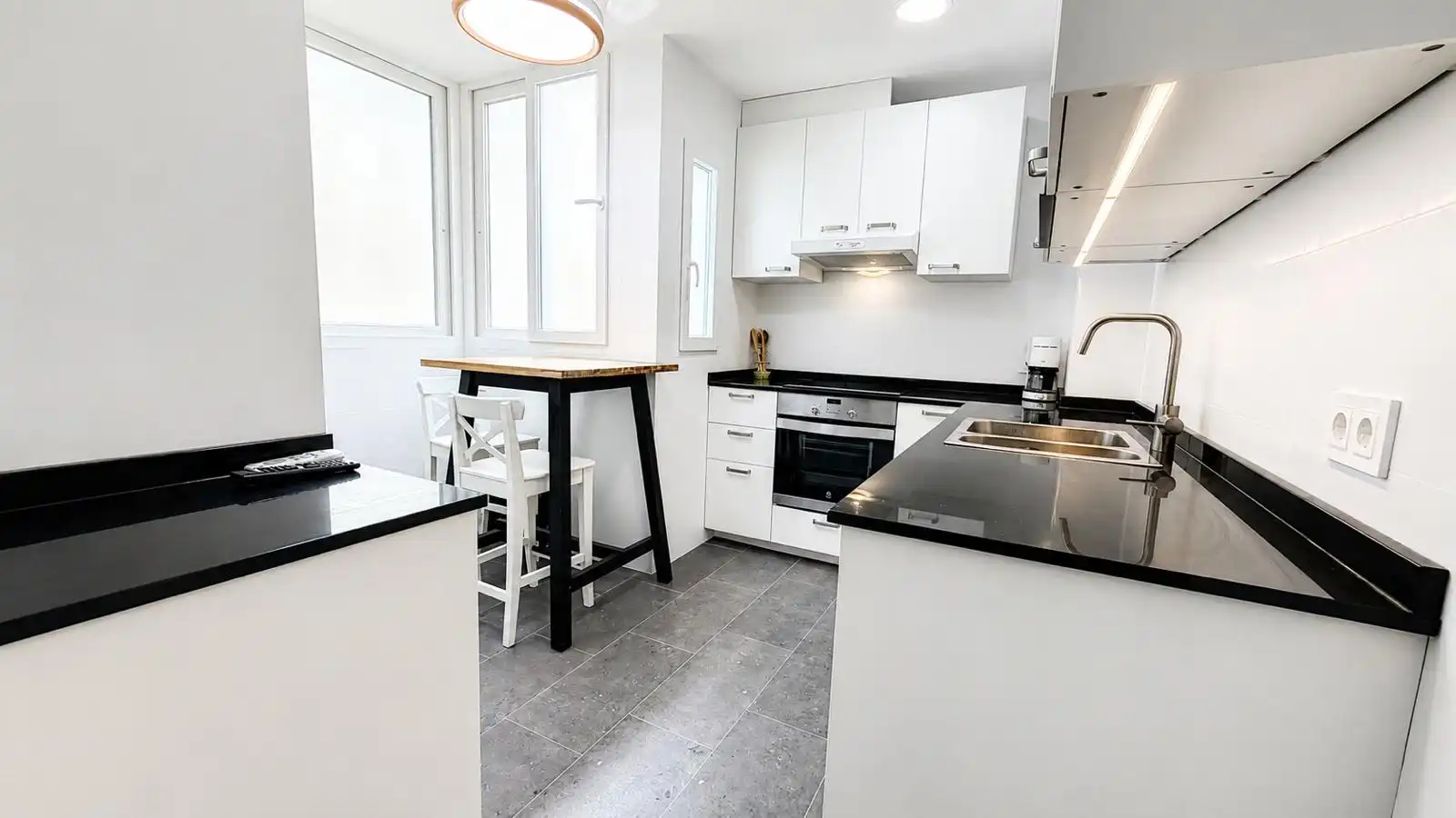 Flat for rent in Calle Carmen Conde, Ciudad Jardín