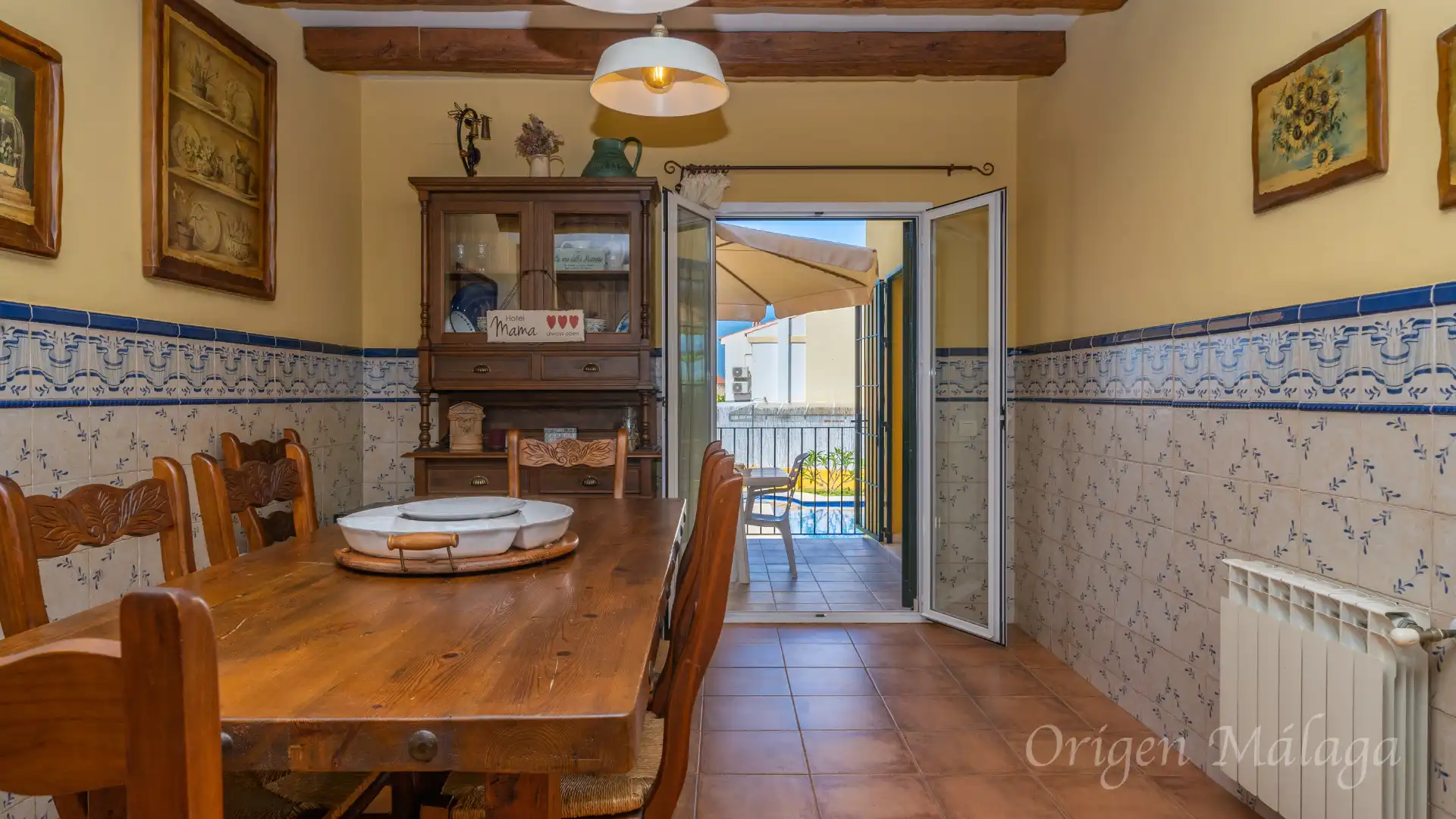 Comedor de Casa adosada en venta en Vélez-Málaga con Calefacción, Jardín privado y Terraza