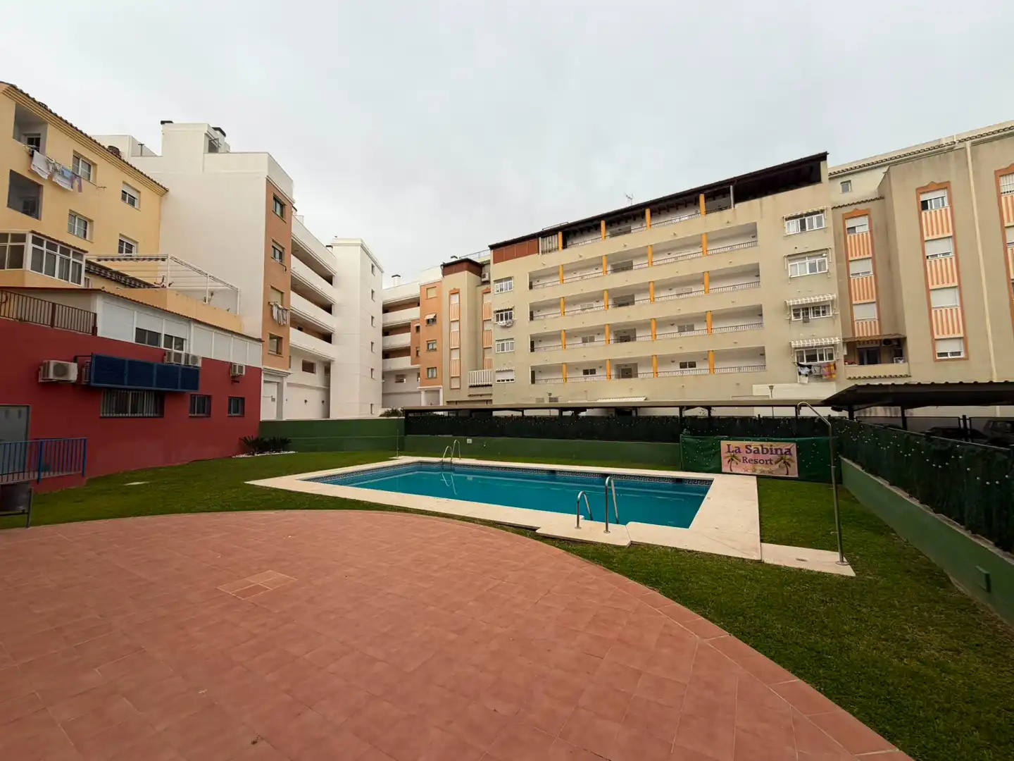 Piscina de Piso en venta en Vélez-Málaga con Amueblado y Piscina comunitaria