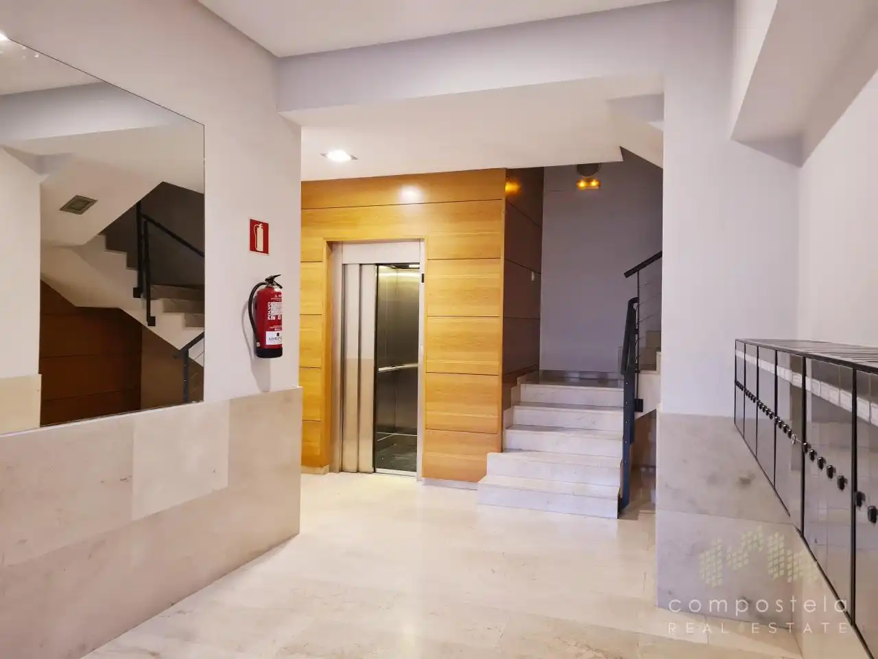 Piso con ascensor en alquiler en Raíña Lupa, imagen 14