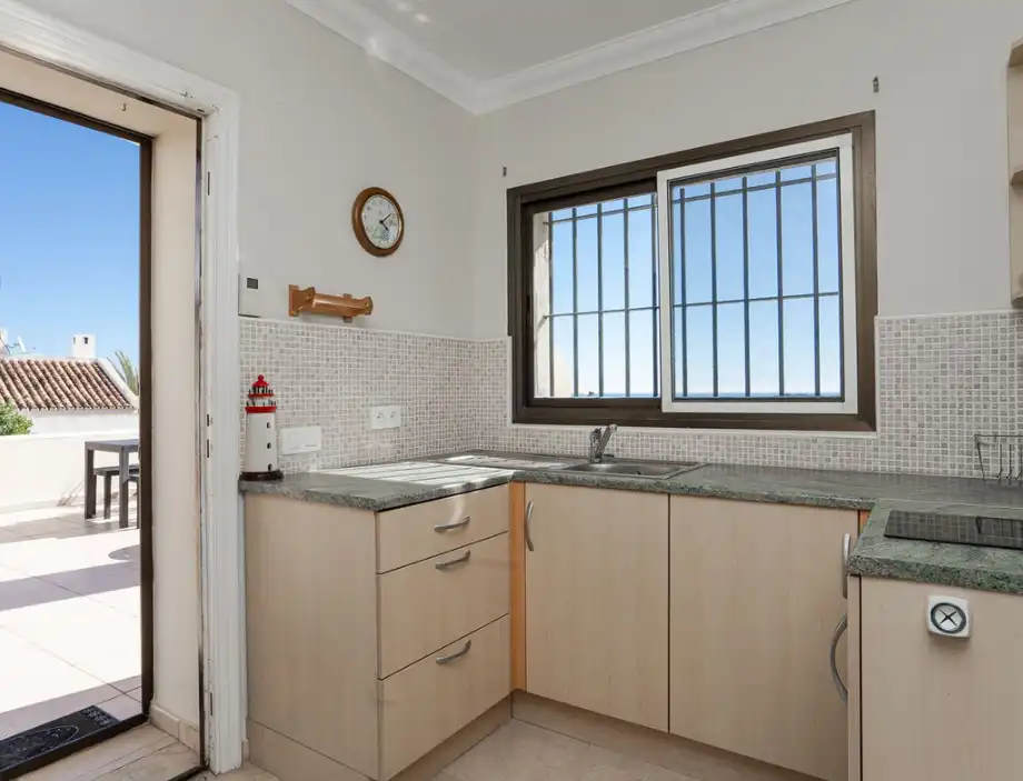Piso con ascensor en venta en El Faro de Calaburra - Chaparral, imagen 24