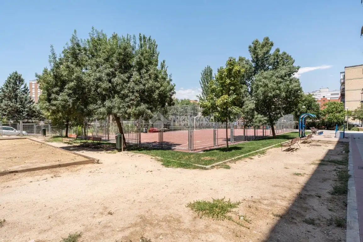 Flat for sale in Madrid  with Air Conditioner and Heating