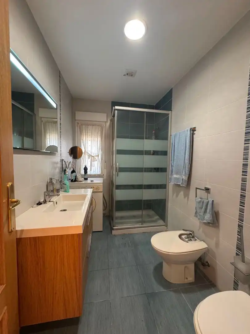 Baño de Casa o chalet en venta en Esguevillas de Esgueva con Terraza, Trastero y Amueblado