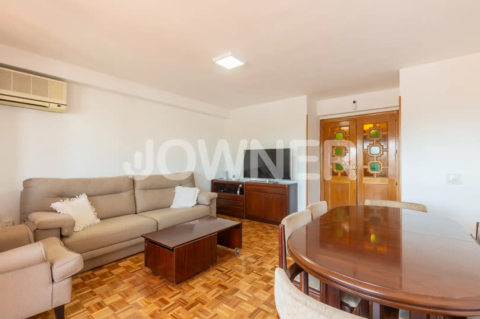 Living room of Flat for rent in Madrid  with Air Conditioner, Heating and Terrace