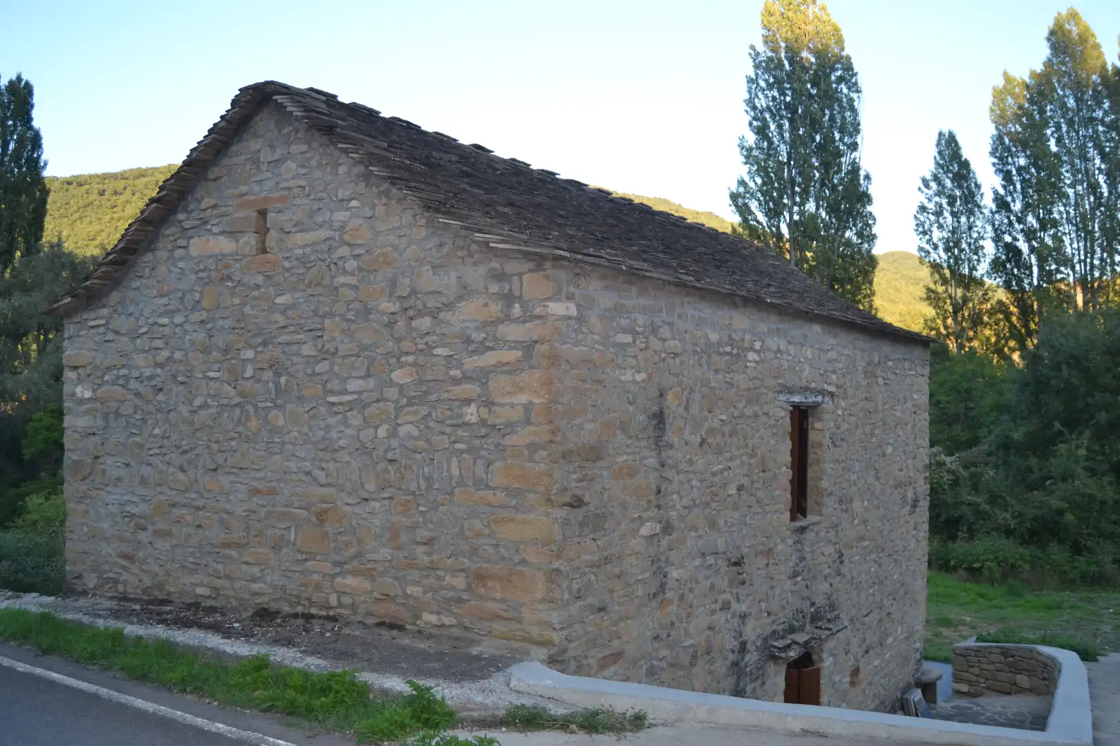 Vista exterior de Casa o chalet en venta en Santa Cruz de la Serós con Jardín privado y Parquet