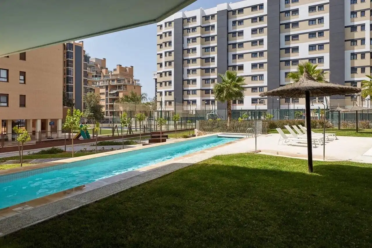 Piscina de Pis de lloguer en Alicante / Alacant amb Aire condicionat, Terrassa i Moblat
