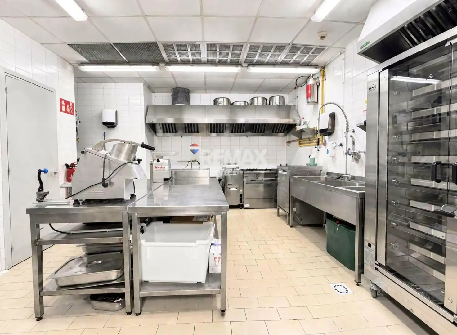 Cuina de Local en venda en Flaçà, Girona