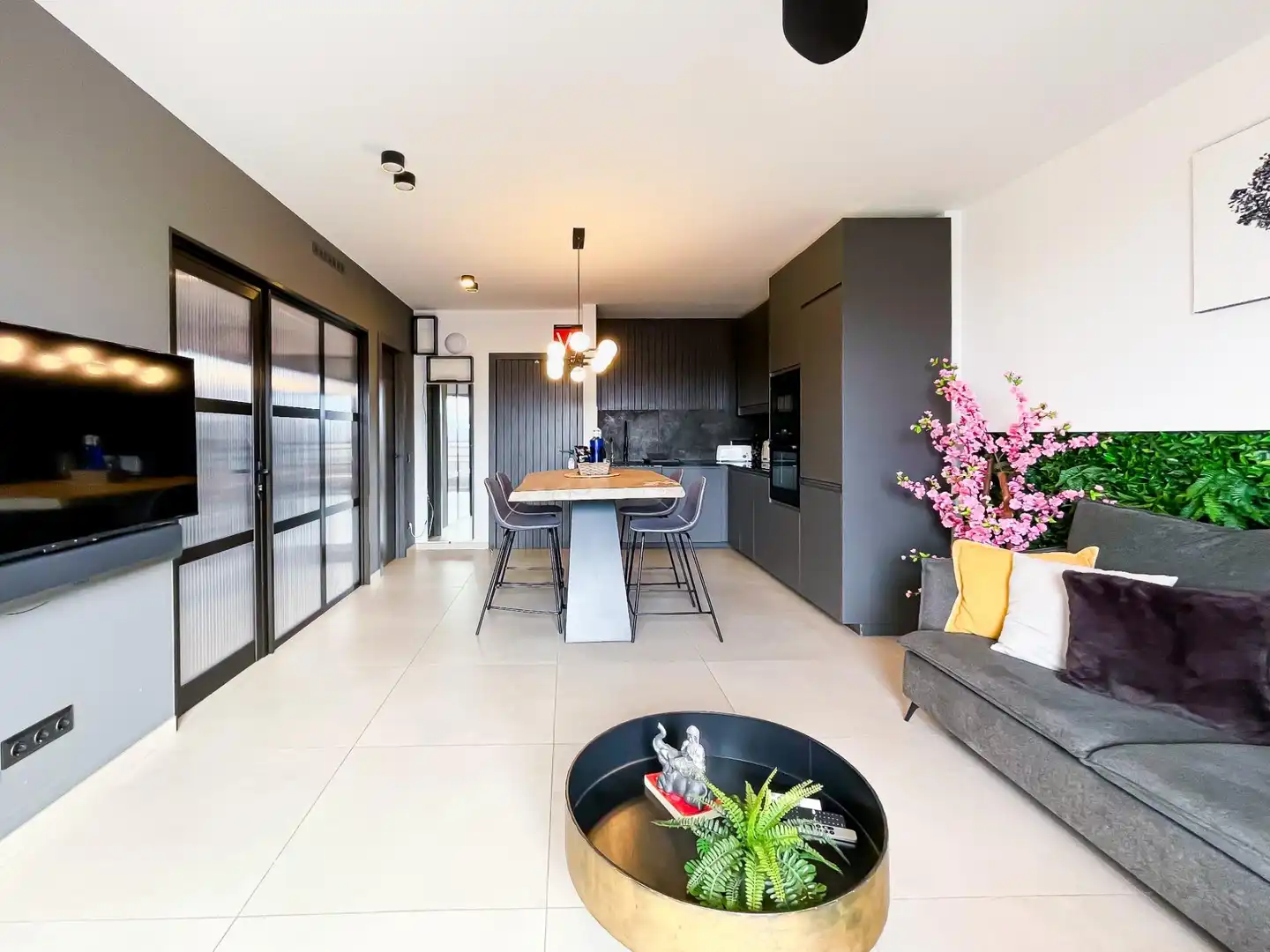 Apartamento con piscina en venta en Avenida Adeje 300 10, imagen 5