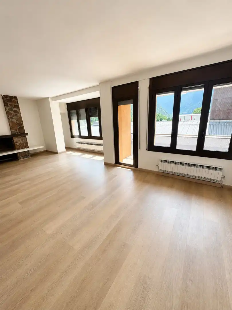 Sala de estar de Piso de alquiler en Andorra la Vella con Calefacción y Terraza