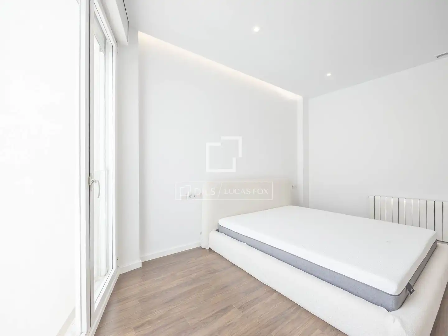 Bedroom of Flat for rent in Valencia  with Air Conditioner, Heating and Parquet flooring