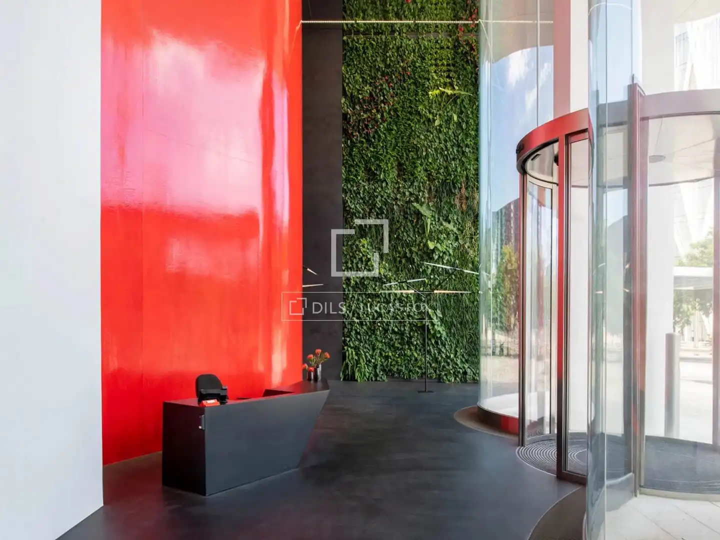 Wohnung zum Verkauf in Barcelona mit Klimaanlage, Heizung und Terrasse