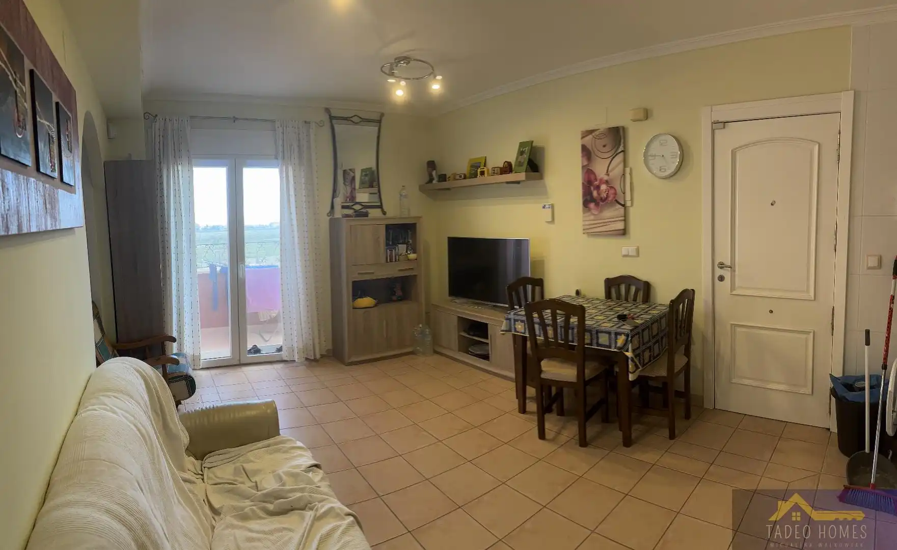 Apartamento de alquiler en Reino Unido, 6, Baños y Mendigo