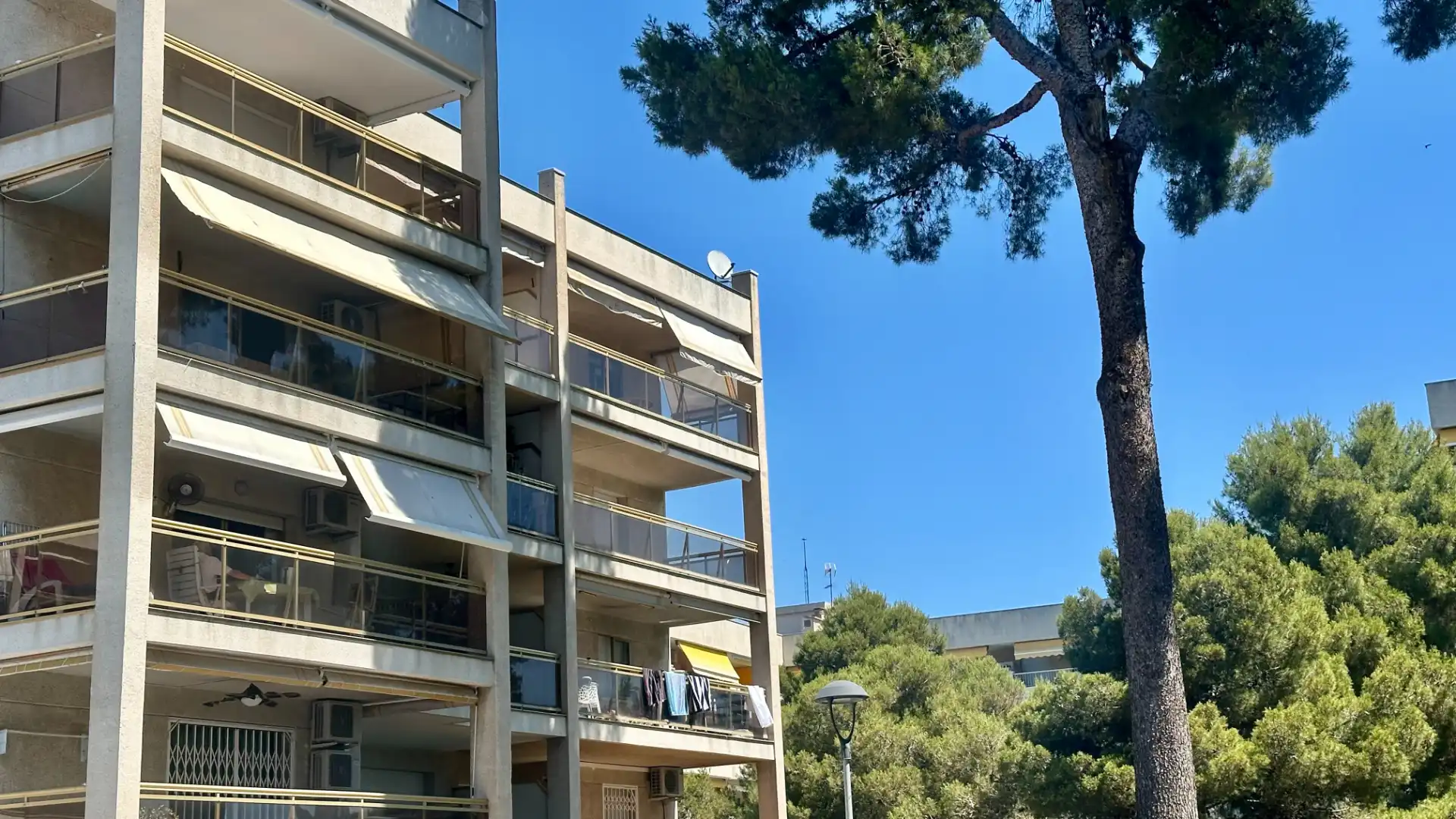 Außenansicht von Dachboden zum Verkauf in Salou mit Klimaanlage, Möbliert und Balkon