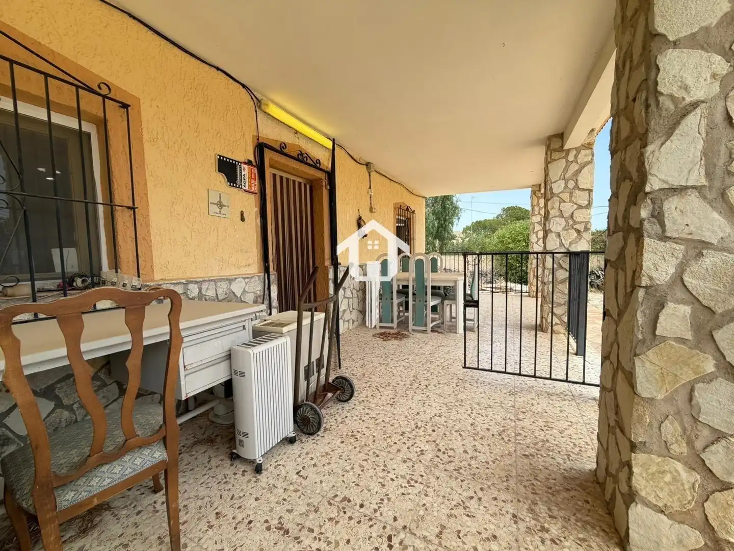 Vista exterior de Piso en venta en Alicante / Alacant con Jardín privado, Trastero y Piscina