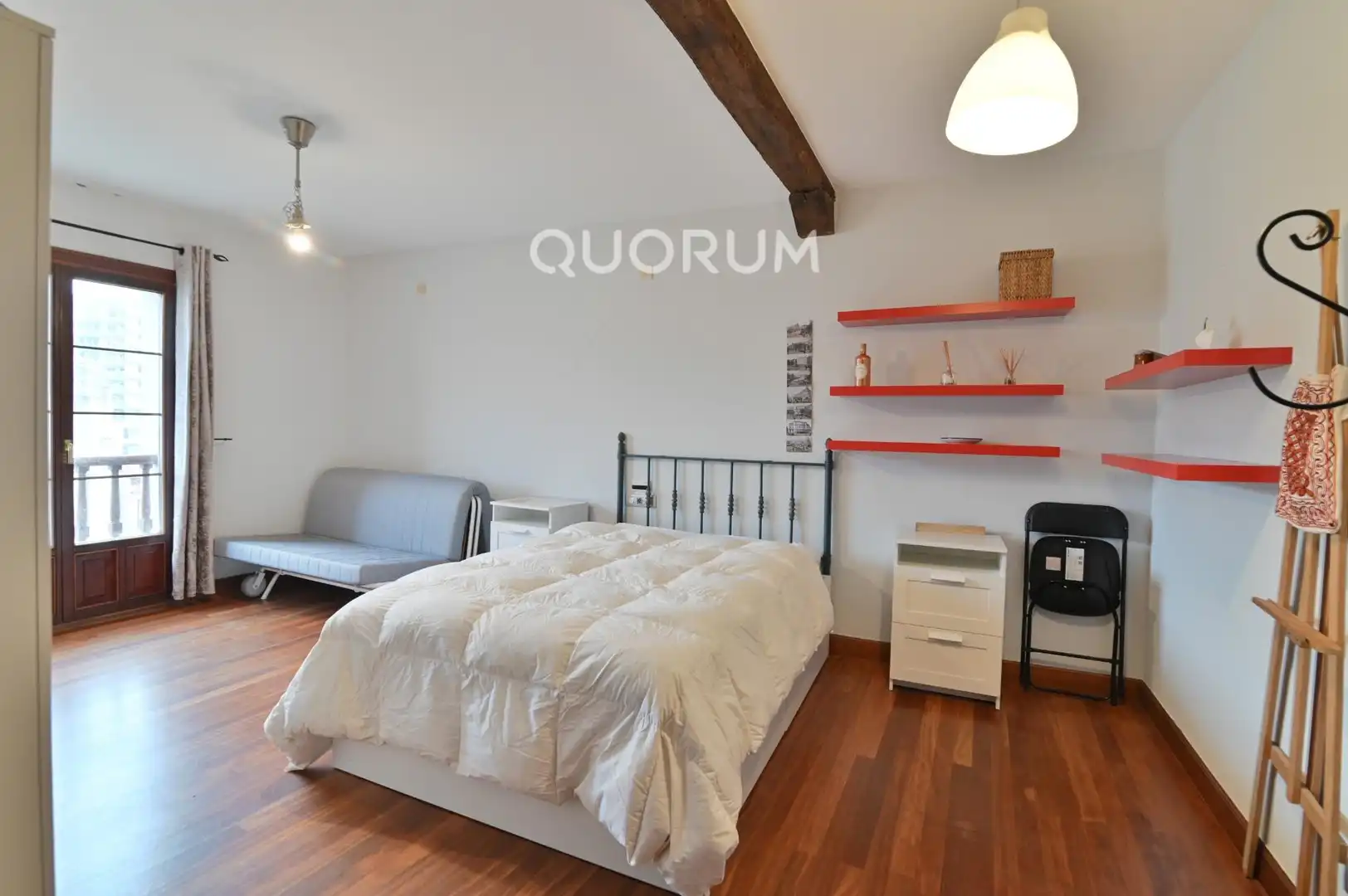 Bedroom of Flat for sale in Bilbao   with Furnished, Balcony and Jacuzzi