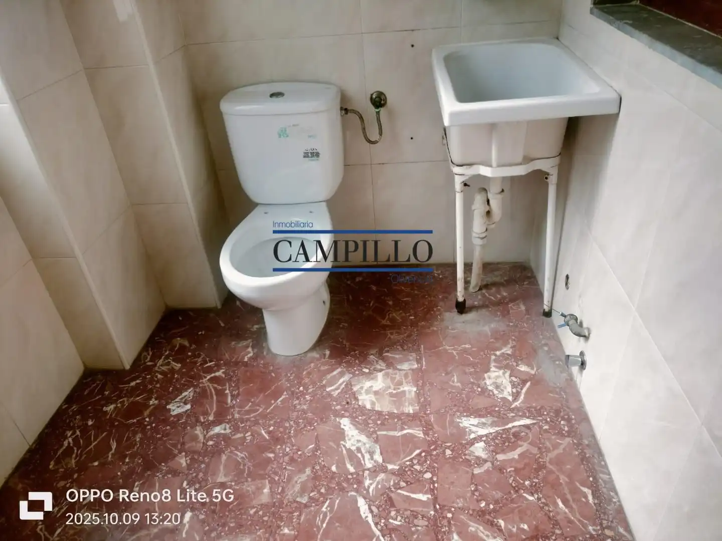 Baño de Piso en venta en Adra con Terraza