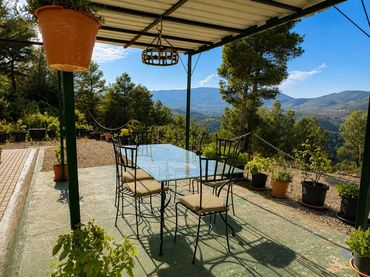 Maison rustique avec jardin à vendre à Partida la Torre de les Maçanes/Torremanzanas