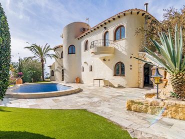 Villa mit Pool zum Verkauf in Altea la Vella