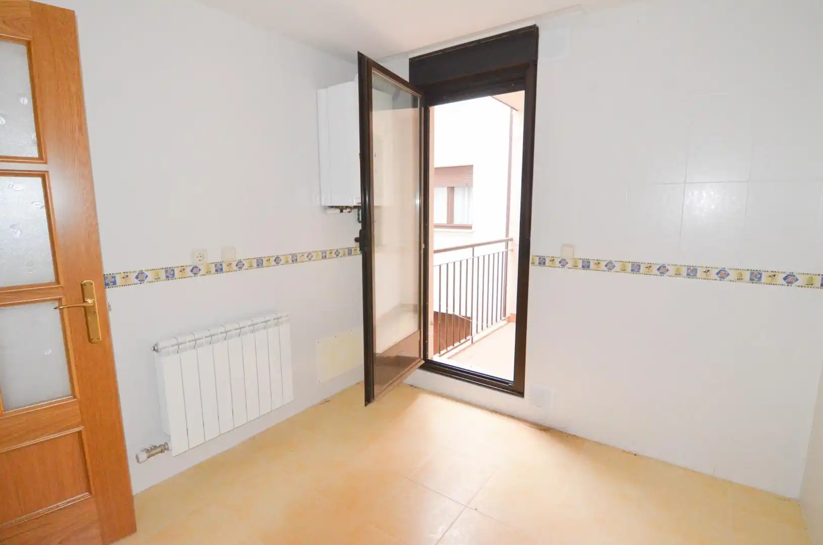 Bedroom of Flat for sale in La Fuente de San Esteban   with Heating, Storage room and Balcony