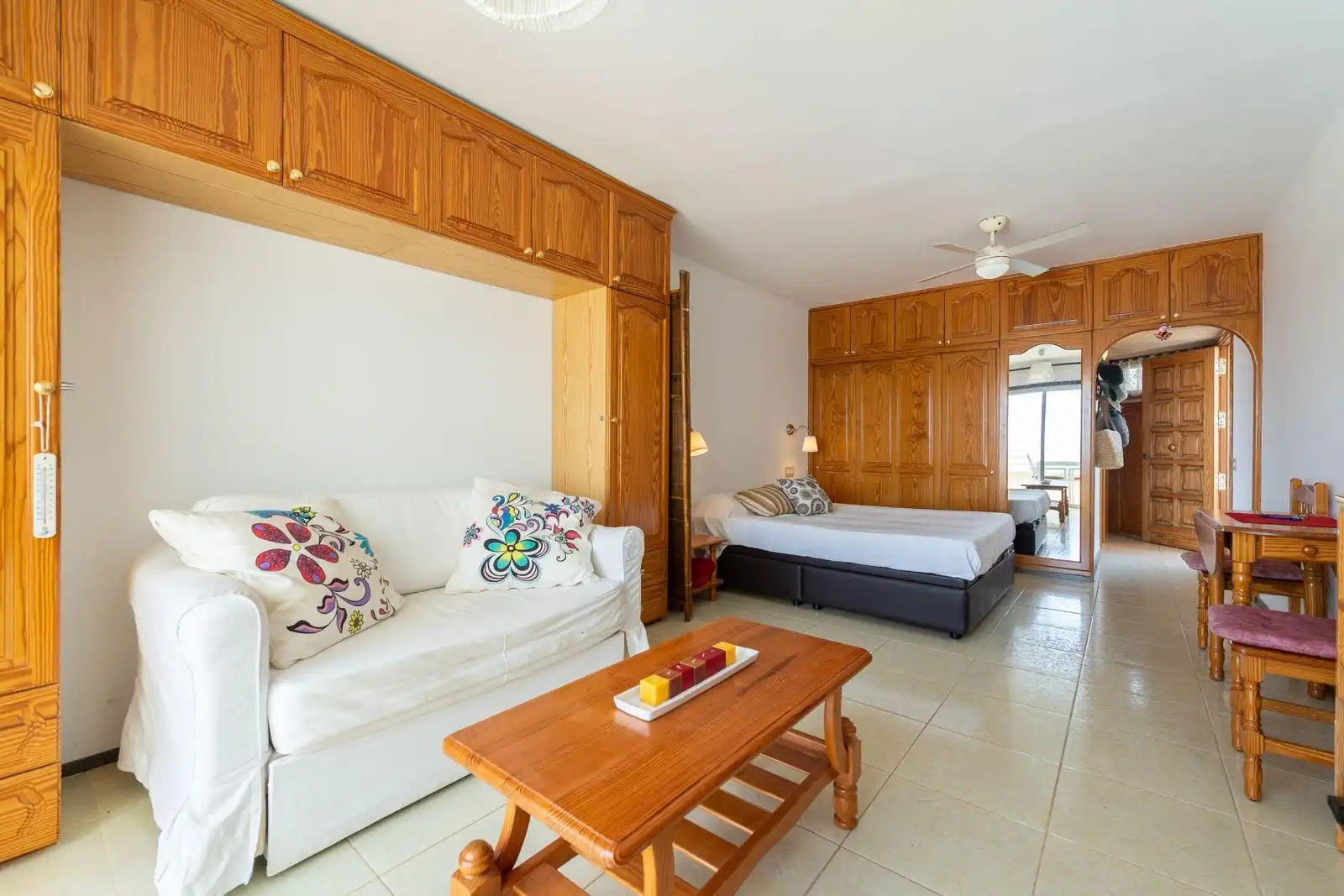 Bedroom of Study for rent in San Bartolomé de Tirajana  with Terrace and Balcony