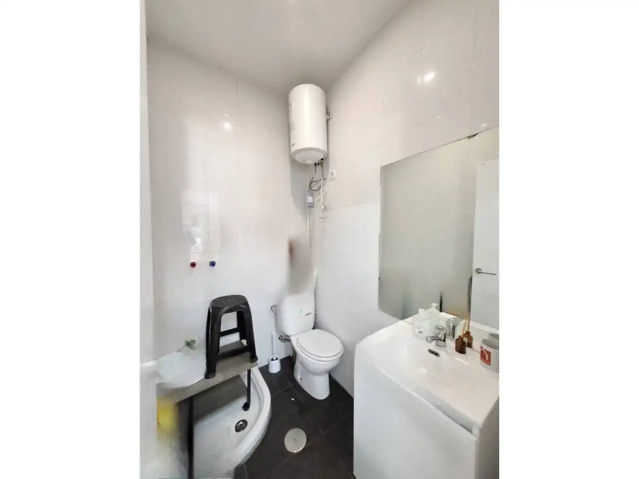 Bathroom of Commercial properties for rent in Madrid  with Air Conditioner