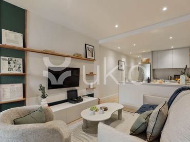 Appartement compact avec balcon à louer à Carrer de Balmes