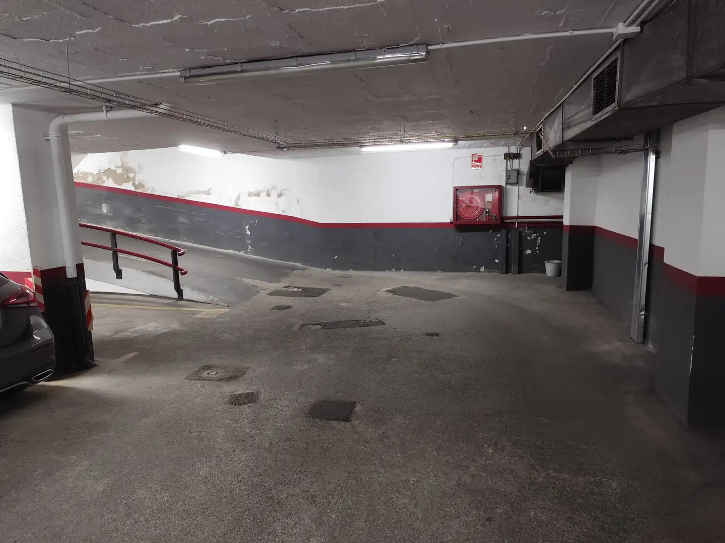 Parkplatz von Garage zum Verkauf in Barcelona mit Alarm