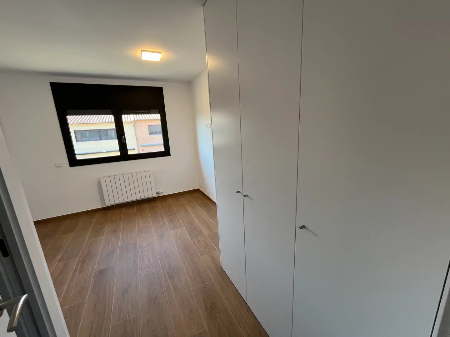 Habitación de Casa adosada de alquiler en Cassà de la Selva con Aire acondicionado, Calefacción y Jardín privado