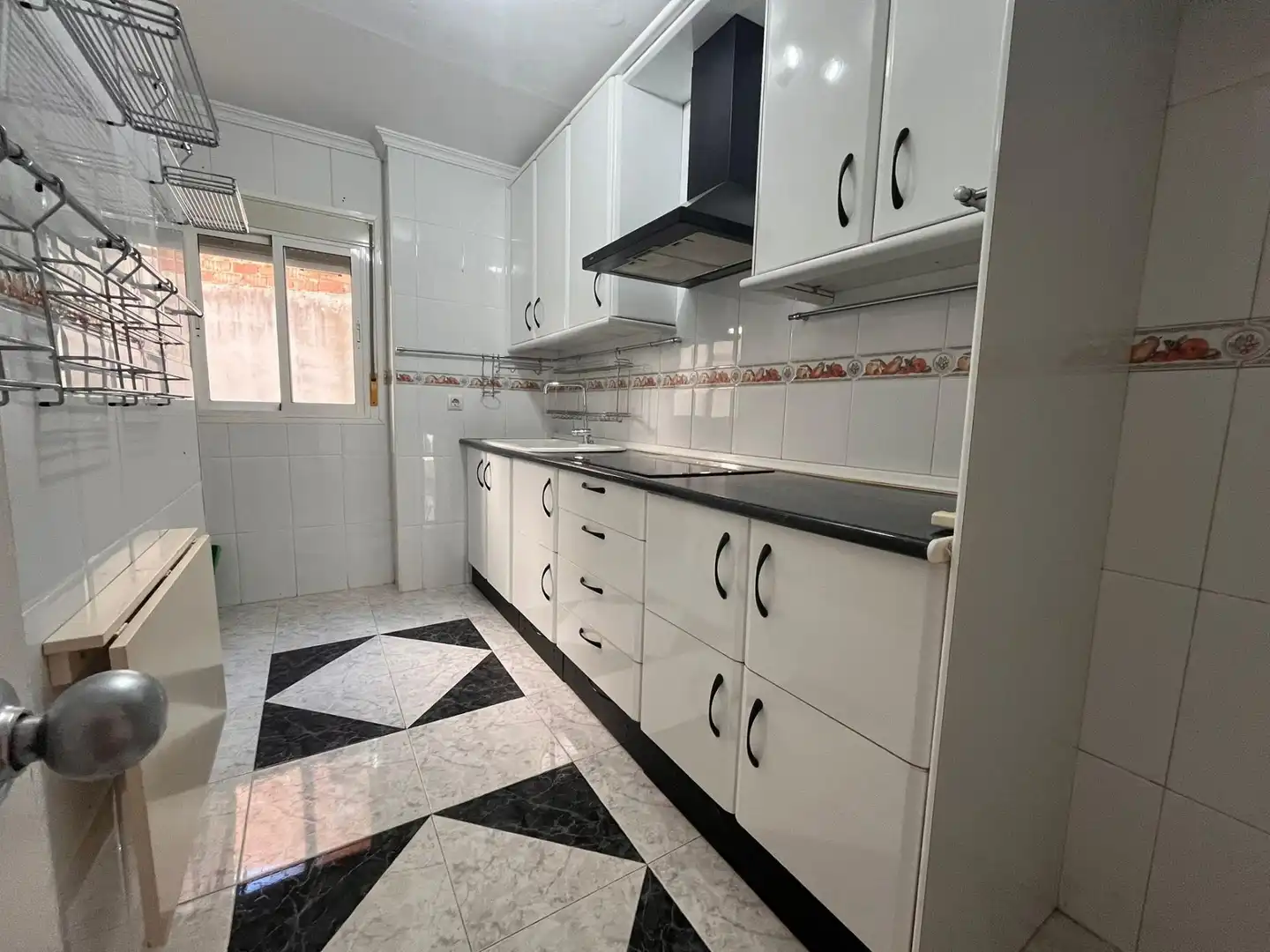 Kitchen of Flat for rent in Jerez de la Frontera  with Air Conditioner and Balcony