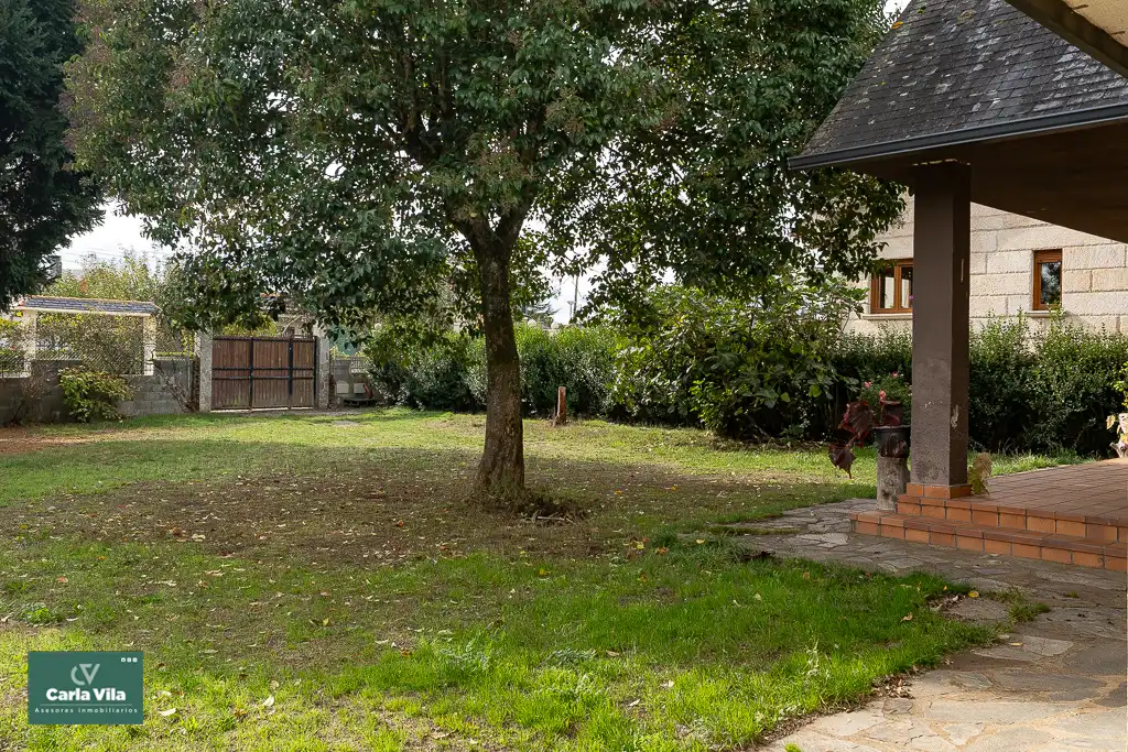 Casa o chalet en venta en Lugo con Calefacción, Jardín privado y Parquet
