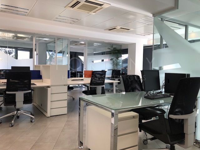 Office to rent in Málaga Capital  with Air Conditioner, Heating and Terrace