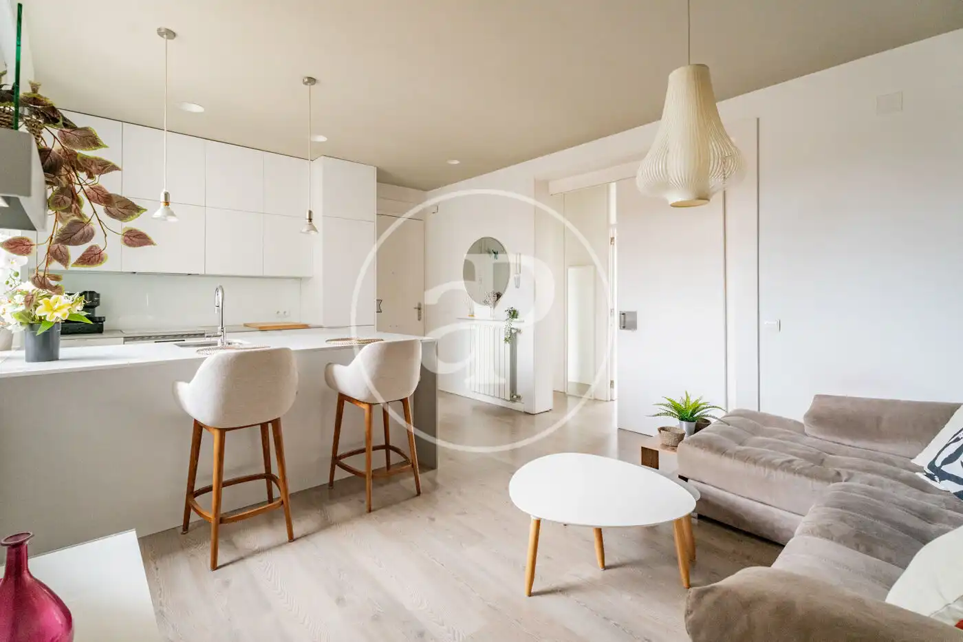 Living room of Flat for sale in Madrid  with Air Conditioner, Heating and Furnished