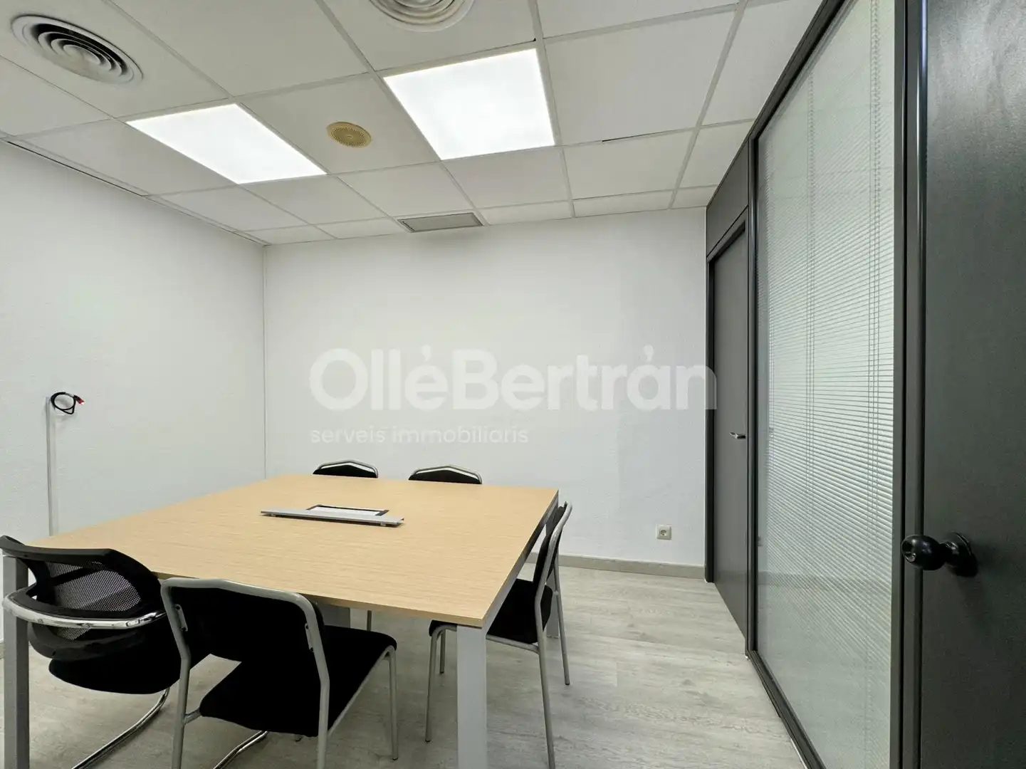 Bureau à louer à del Consell de Cent, imagen 3