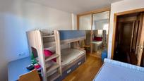 Bedroom of Flat for sale in Villaquilambre