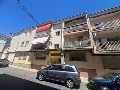 Vista exterior de Pis en venda en Candeleda amb Parquet, Terrassa i Balcó