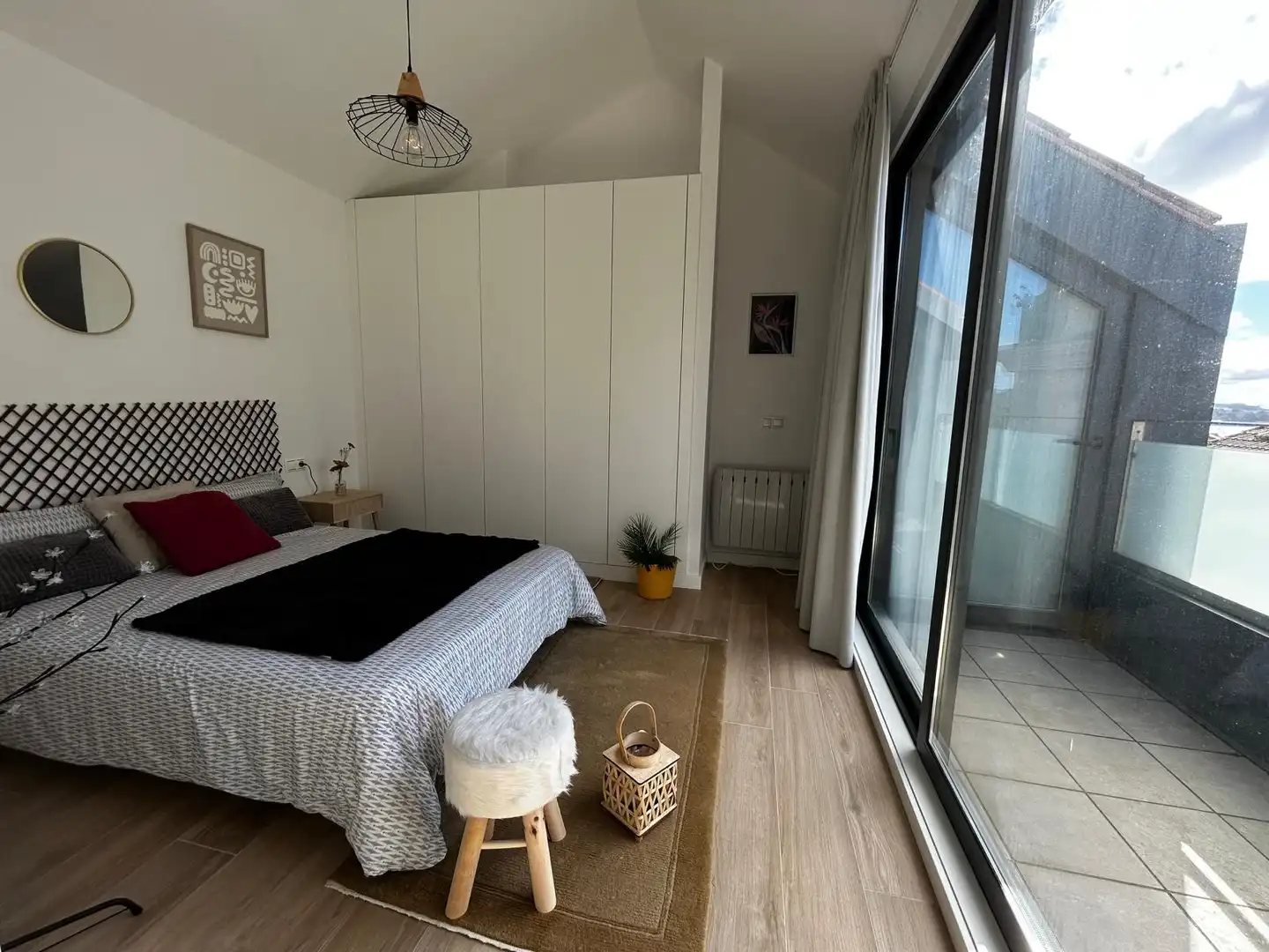 Bedroom of Detached homes for sale in Vilagarcía de Arousa  with Air Conditioner, Heating and Terrace