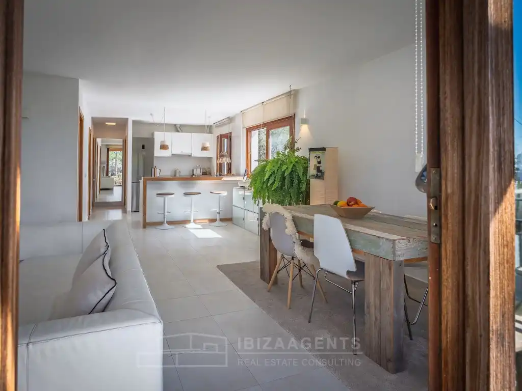 Sala d'estar de Apartament en venda en Sant Antoni de Portmany amb Aire condicionat, Rentadora i TV