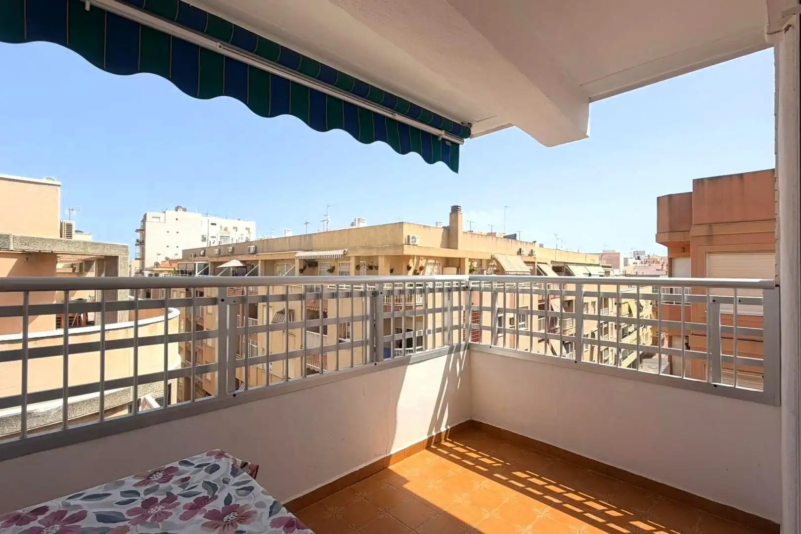 Terraza de Ático en venta en Torrevieja con Aire acondicionado, Calefacción y Amueblado