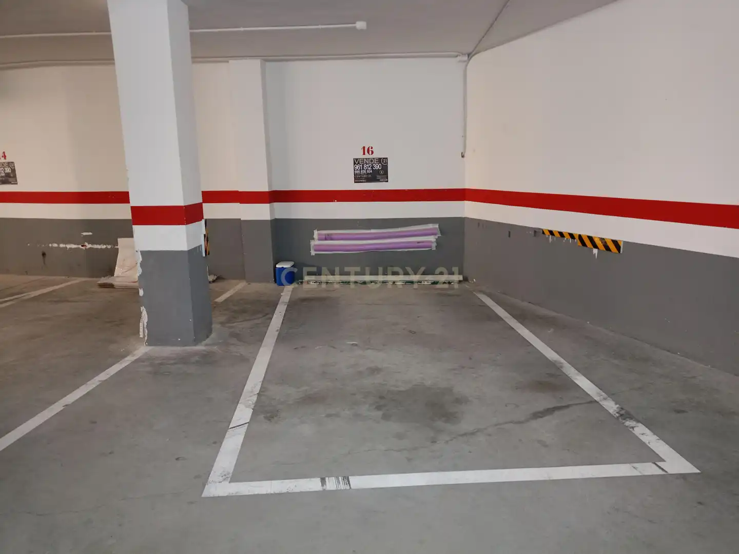 Aparcament de Garatge en venda en Riba-roja de Túria