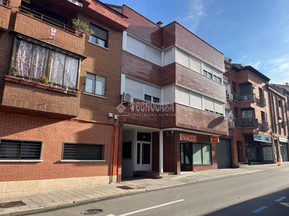 Vista exterior de Pis de lloguer en Pozuelo de Alarcón amb Terrassa