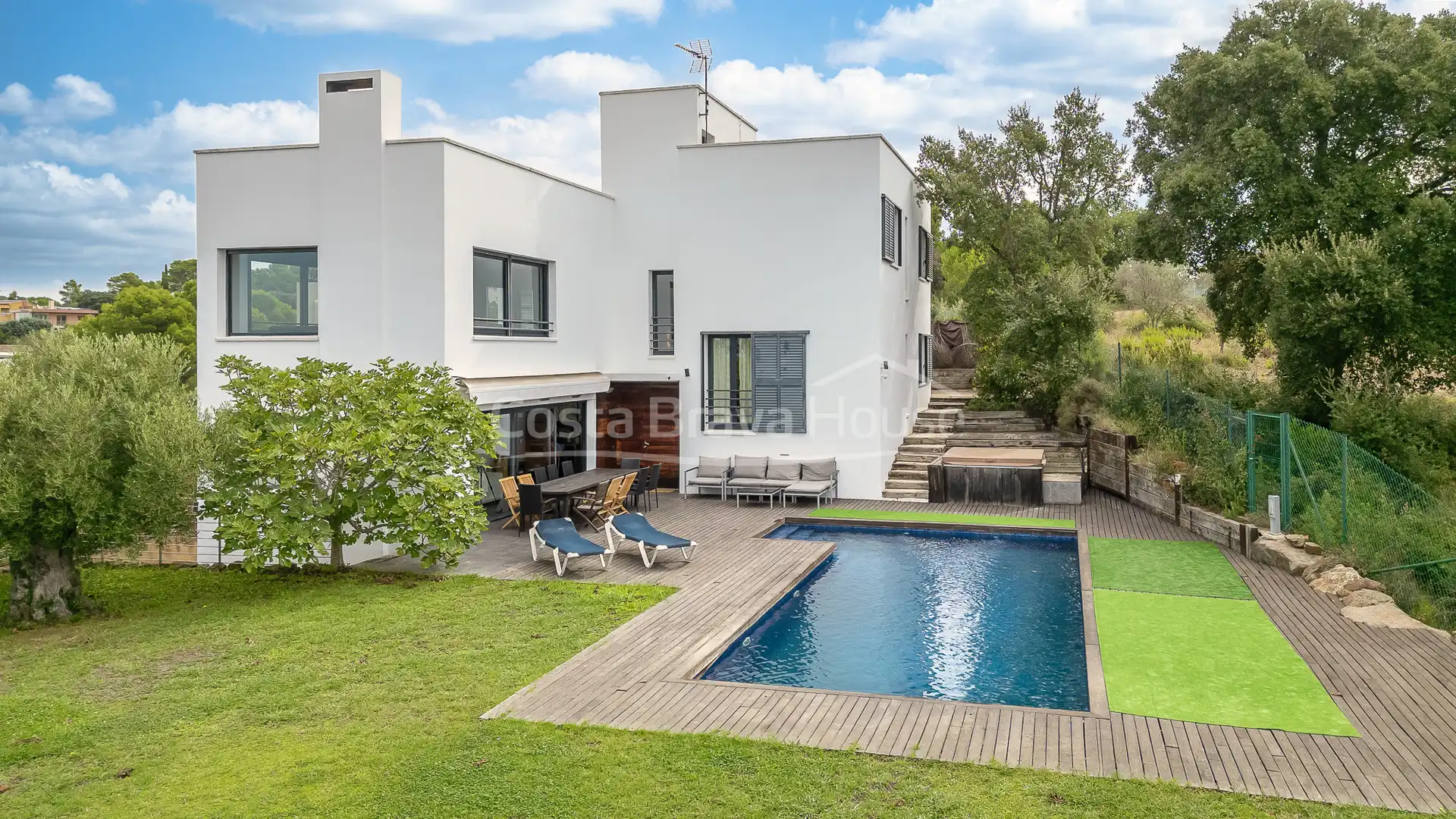House with pool for sale in Carrer Joan Amades, imagen 4