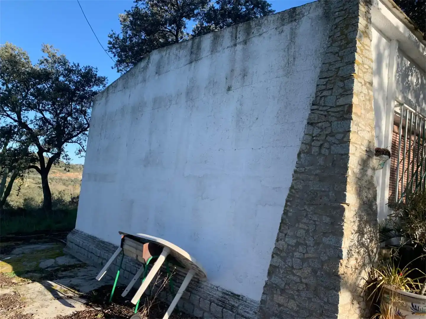 Vista exterior de Finca rústica en venda en El Ronquillo