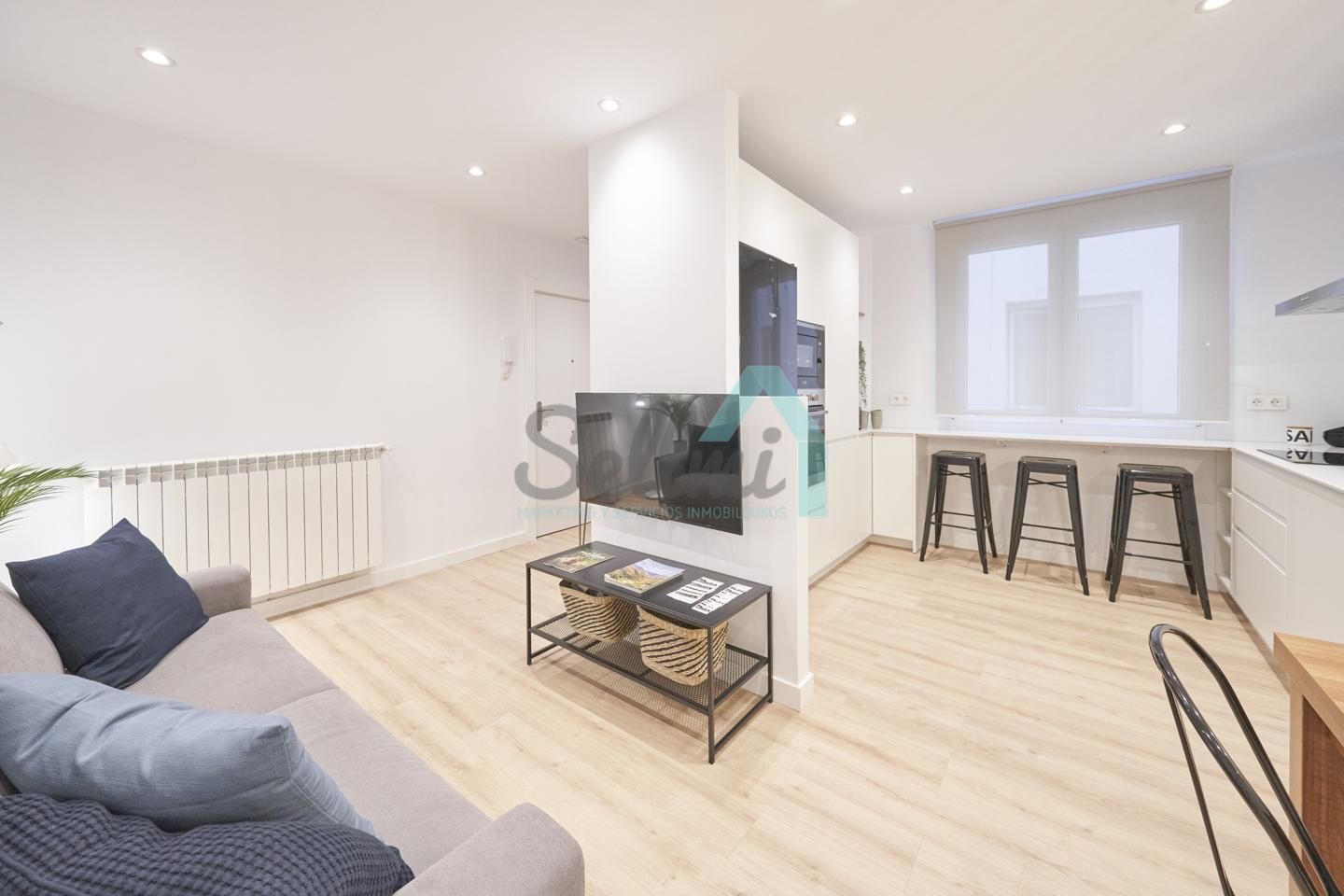 Living room of Flat to share in Oviedo   with Furnished and Internet