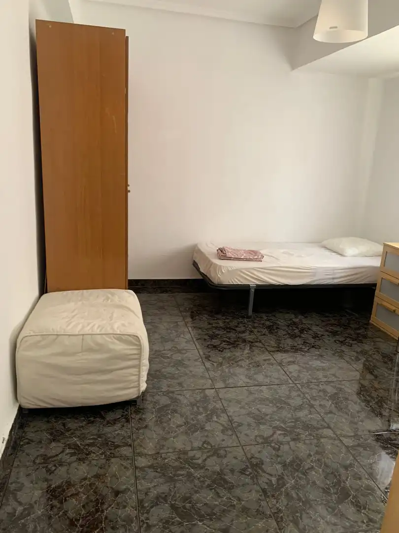 Bedroom of Flat for rent in Valencia  with Air Conditioner, Furnished and Oven